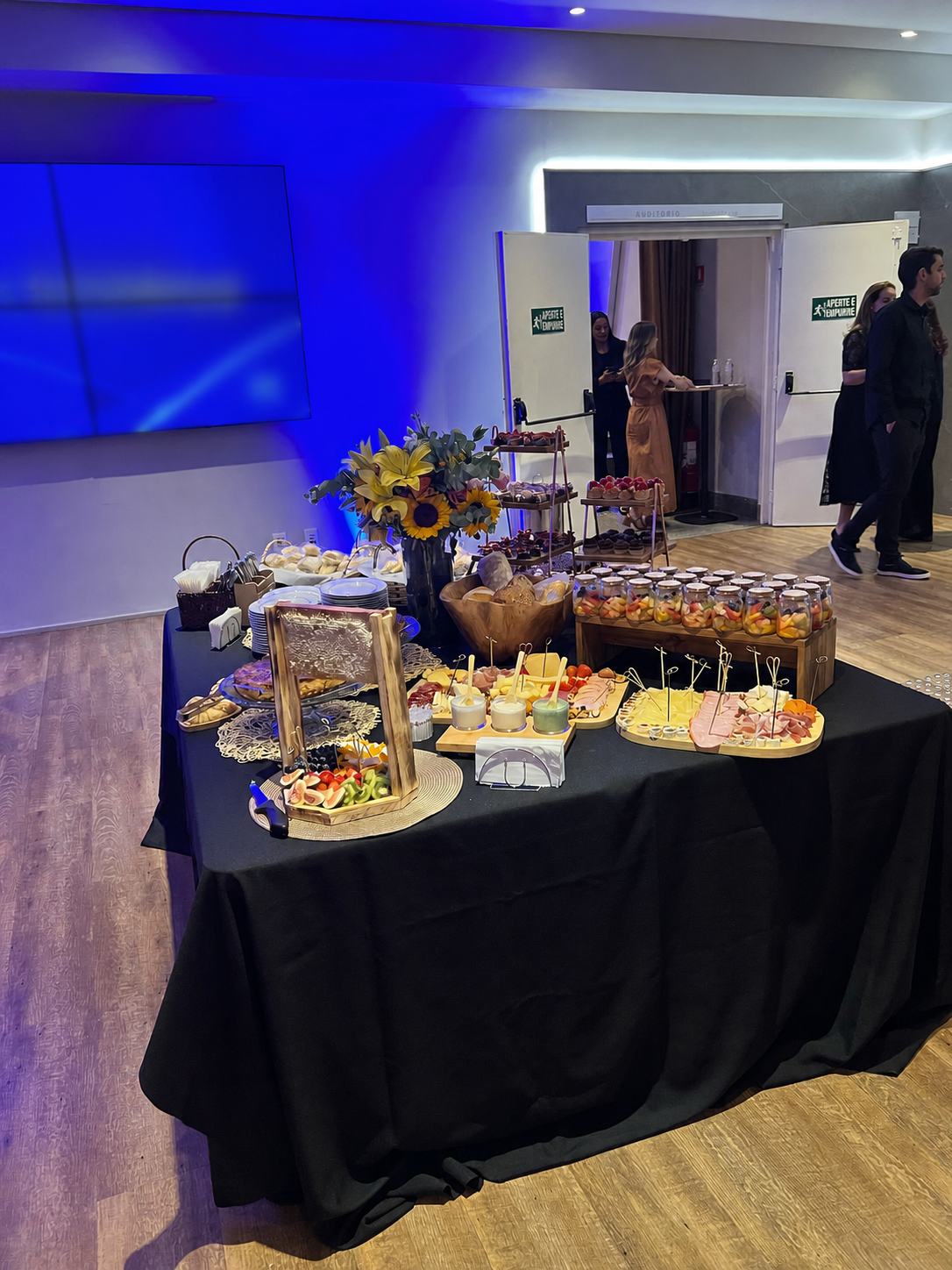 Mesa Terrá montada para evento corporativo